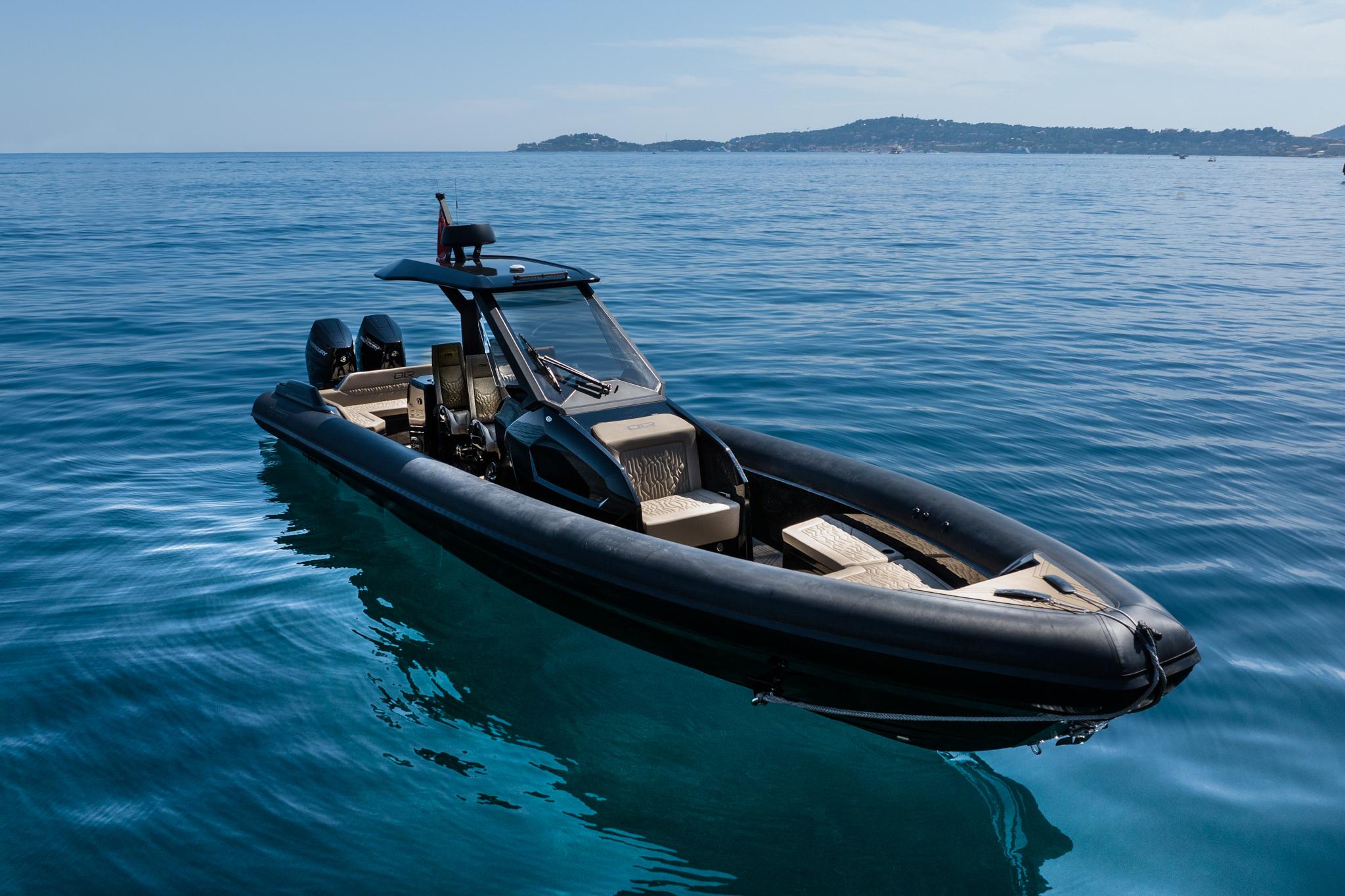Powerboat watertaxi en tours op Curaçao
